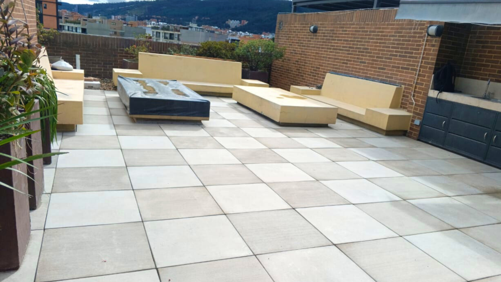 Terraza Transitable con Pisos Flotantes Entorno 112